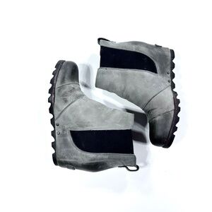 Sorel olive Lea ankle wedge leather boot 9